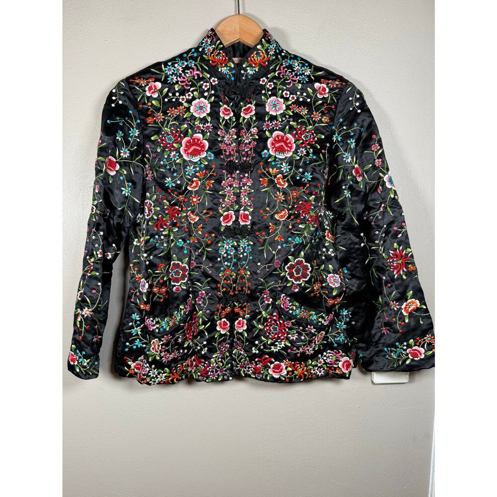 Vintage Silk Plum Blossoms Hand Embroidered Floral Mandarin Jacket size 36/M